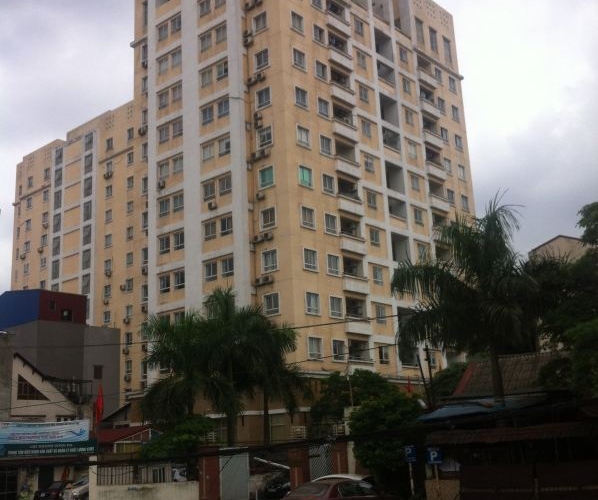 Cho thuê căn hộ chung cư số 2 Hoàng Cầu, 70m2, full nội thất, giá 10 triệu/tháng 9861177