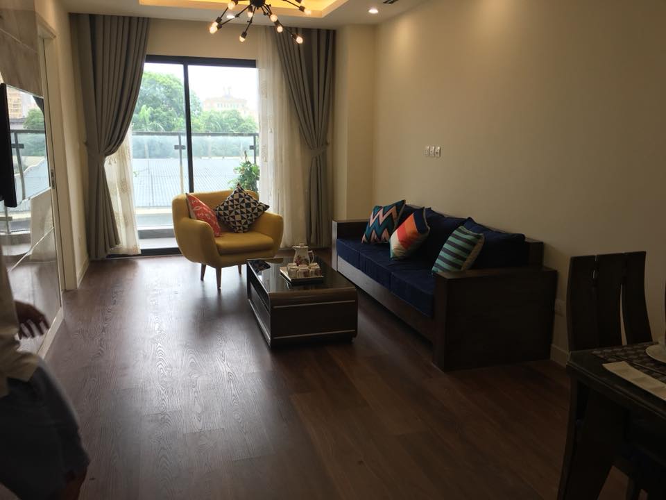 Cho thuê căn hộ 27 Huỳnh Thúc Kháng, DT 110m2, 3 phòng ngủ, có đồ, giá thuê 12tr/th 10082939