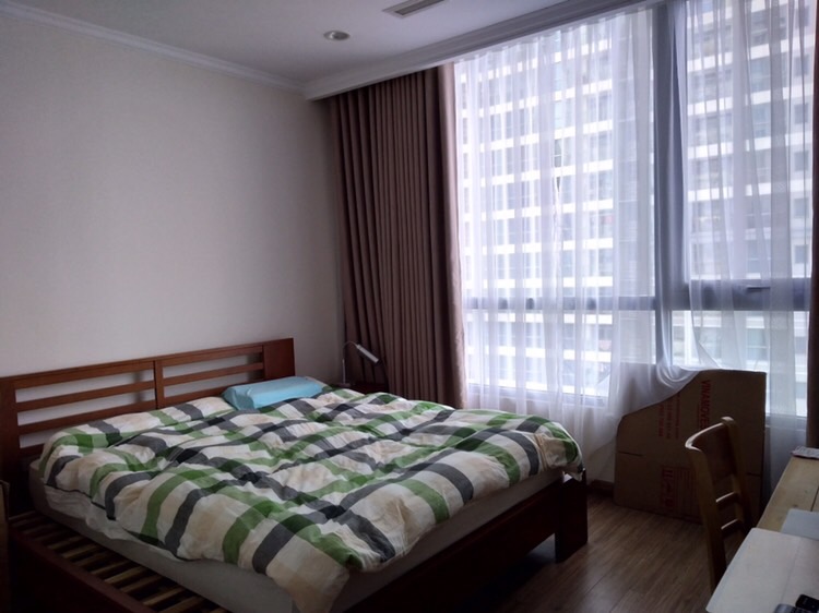 Căn hộ 2 phòng ngủ, giá chỉ 19.5 tr/th, đã đầy đủ nội thất, layout đẹp tầng cao, LH: 0931467772 10107905