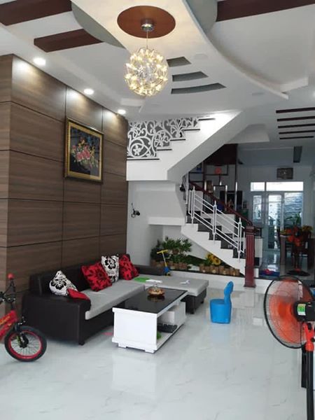 bán nhà mới đẹp đầy đủ nội thất gần trung tâm thành phố 10100257