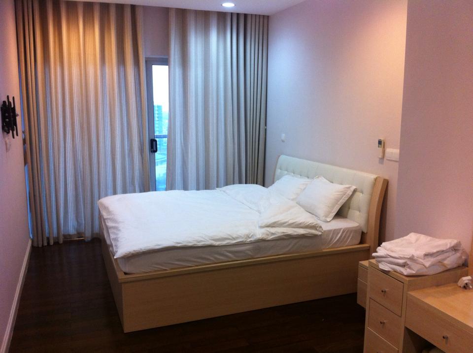 Cho thuê chung cư M3- M4 Nguyễn Chí Thanh 122m2, 3 phòng ngủ, full nội thất đẹp, giá 15 tr/th 10153118