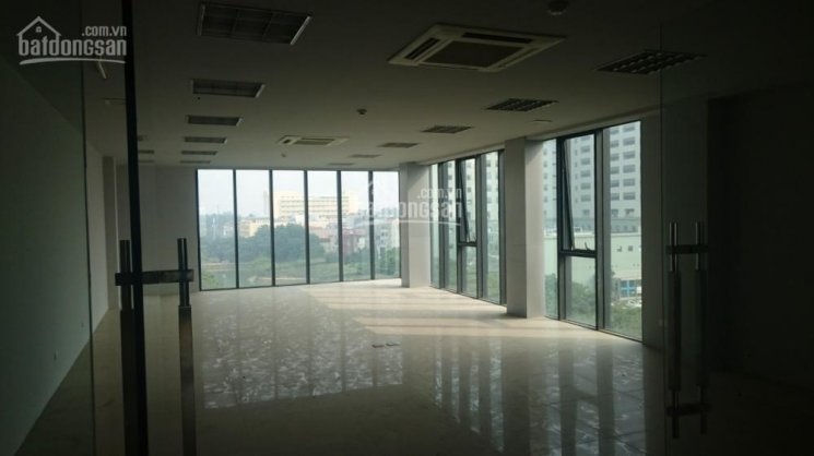 Cho thuê văn phòng 80m2 tại  Chùa Láng.view thoáng đẹp, nhìn ra hồ , L/h: 093.175.3628 10157216