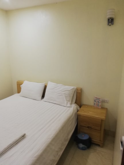 Cho thuê nhà mới làm nhà nghỉ tại quận Đống Đa với 12 phòng khép kín giá rẻ tại Hào Nam. 10287184