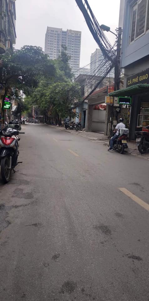 Cho thuê nhà mặt phố Nguyễn Huy Tưởng - Thanh Xuân làm hàng ăn uống 10322021