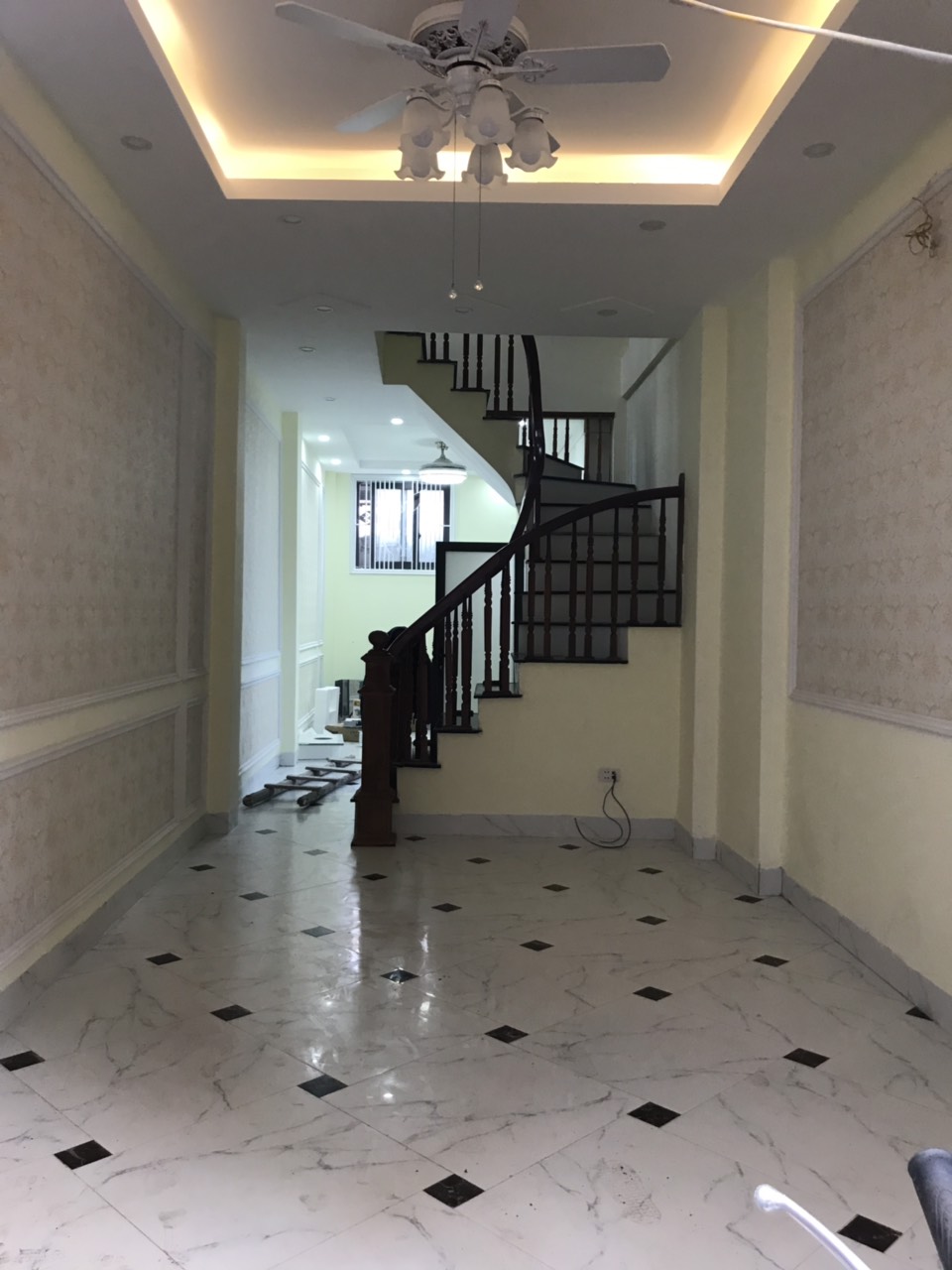 Bán nhà tổ 13 Mậu Lương,Kiến Hưng,Hà Đông.ô tô đỗ cửa,nở hậu,S45m2x4t,giá 2,4 tỷ. 10347368