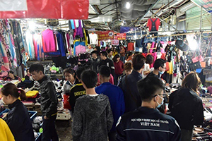 Cho thuê quầy bán hàng trên phố cổ phố đi bộ Hàng Đường - Đồng Xuân, quận Hoàn Kiếm, Hà Nội. Đối 10379479