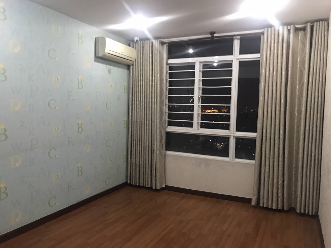 Cần cho thuê căn hộ Giai Việt ,856 Tạ Quang Bửu  Phường 5 , Quận 8 . 10390872
