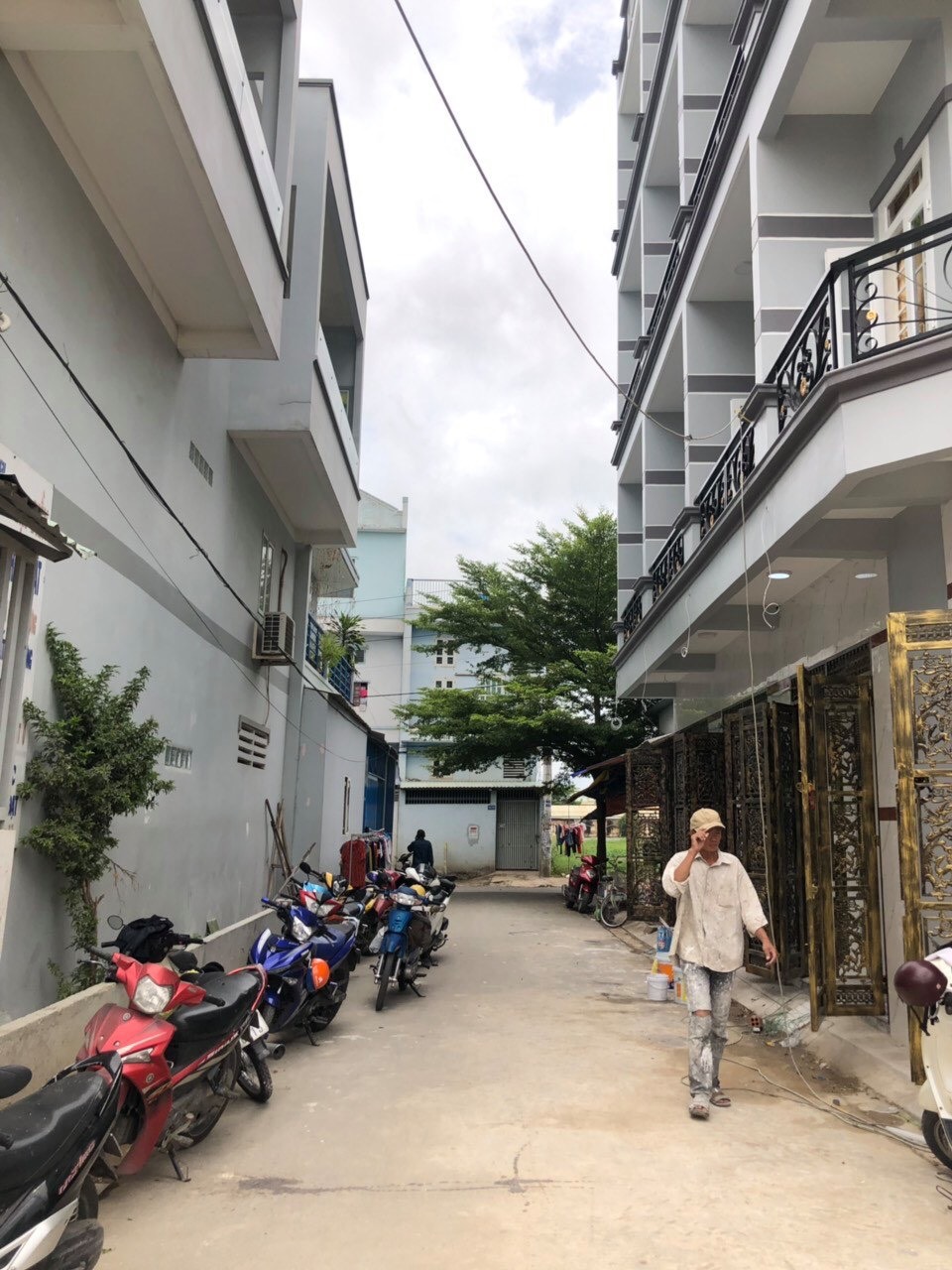 Nhà mới xây 1 trệt 3 lầu Hương lộ 2 ,Bình Tân  10391906