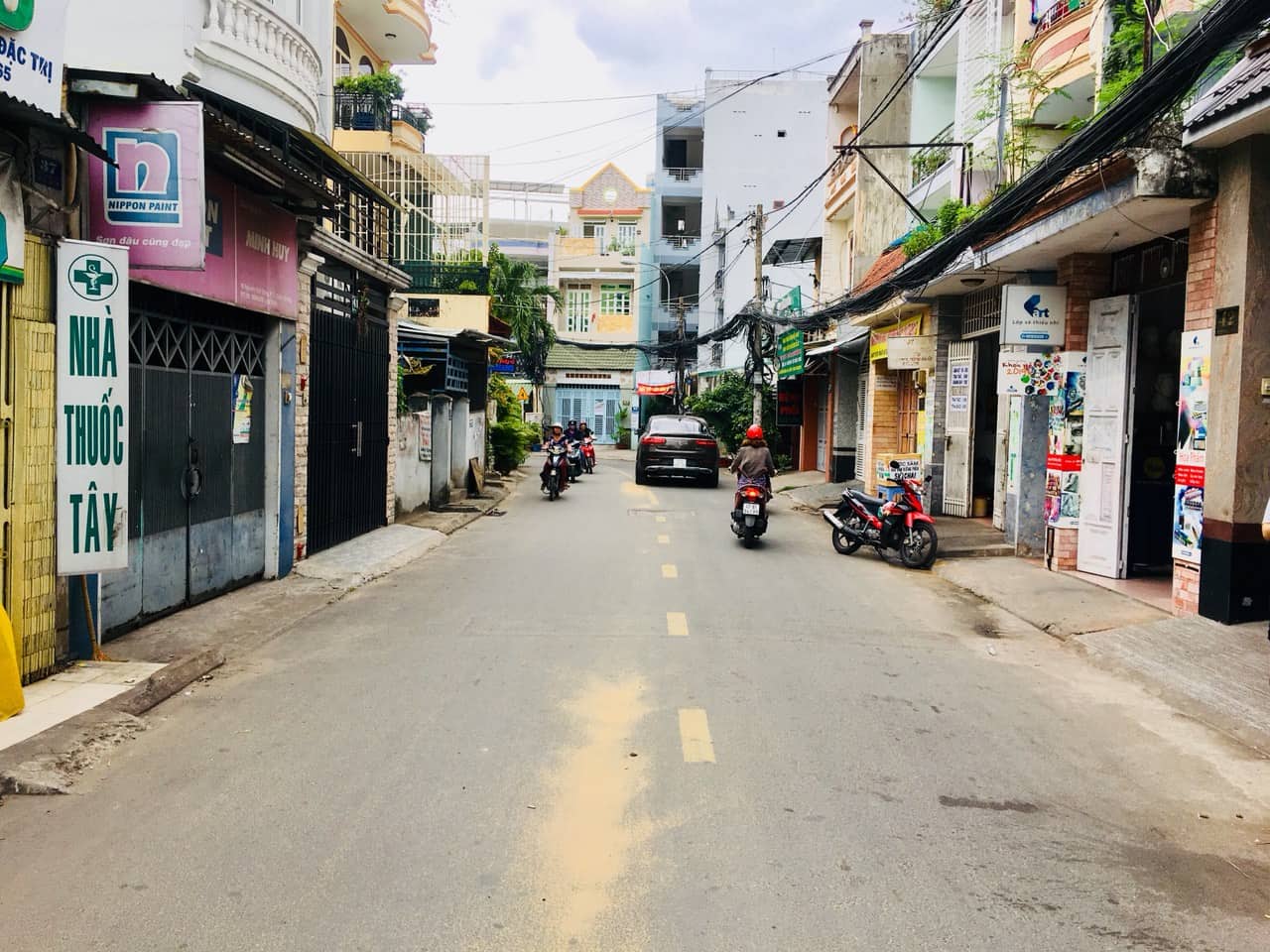 Bán gấp nhà mặt tiền đường Nguyễn Văn Công, 1 trệt 1 lửng 2 lầu. giá đầu tư 3,7 tỷ. 0903358180 10402462