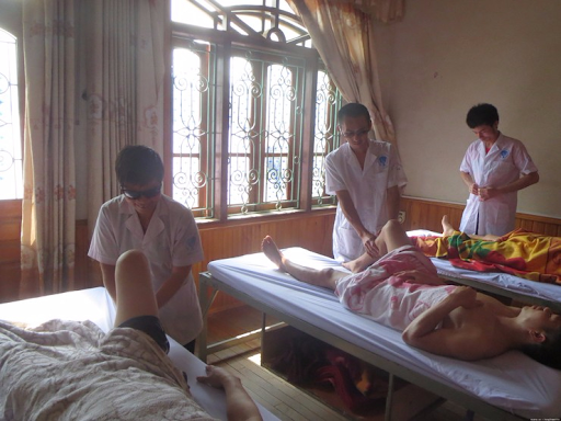 NHƯỢNG CỬA HÀNG TẨM QUẤT BÌNH DÂN. ĐƯỜNG CẦU GIẤY. 10408752