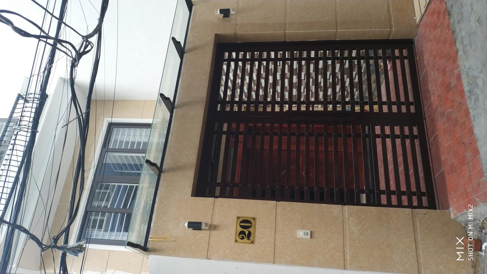 Bán nhà Phố Dịch Vọng, Cầu Giấy 4 tầng, 59m2, ô tô đỗ cửa, ô chờ thang máy. 10430015