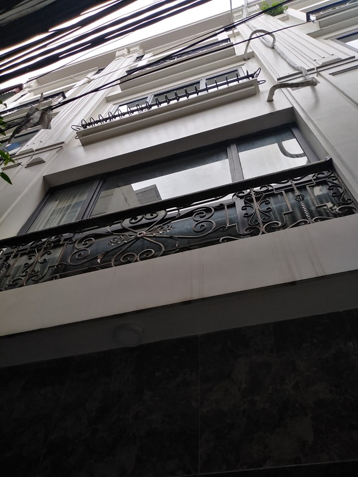Bán nhà mặt ngõ Nguyễn Đình Hoàn, Cầu Giấy, 5 tầng mới, giá 4,8 tỷ 10452239