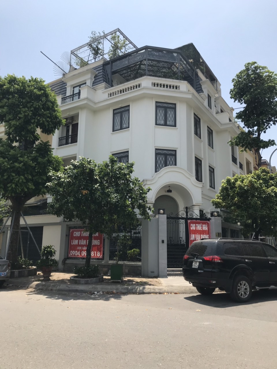 Cho thuê biệt thự tại Nguyễn Xiển 150m x 6T  giá 42tr/th thang máy 10459150