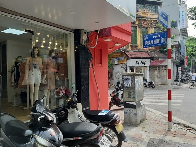 Cần cho thuê mặt bằng và sang nhượng cửa hàng quần áo thời trang nữ tại số 68 Quán Thánh, Ba Đình, 10470990