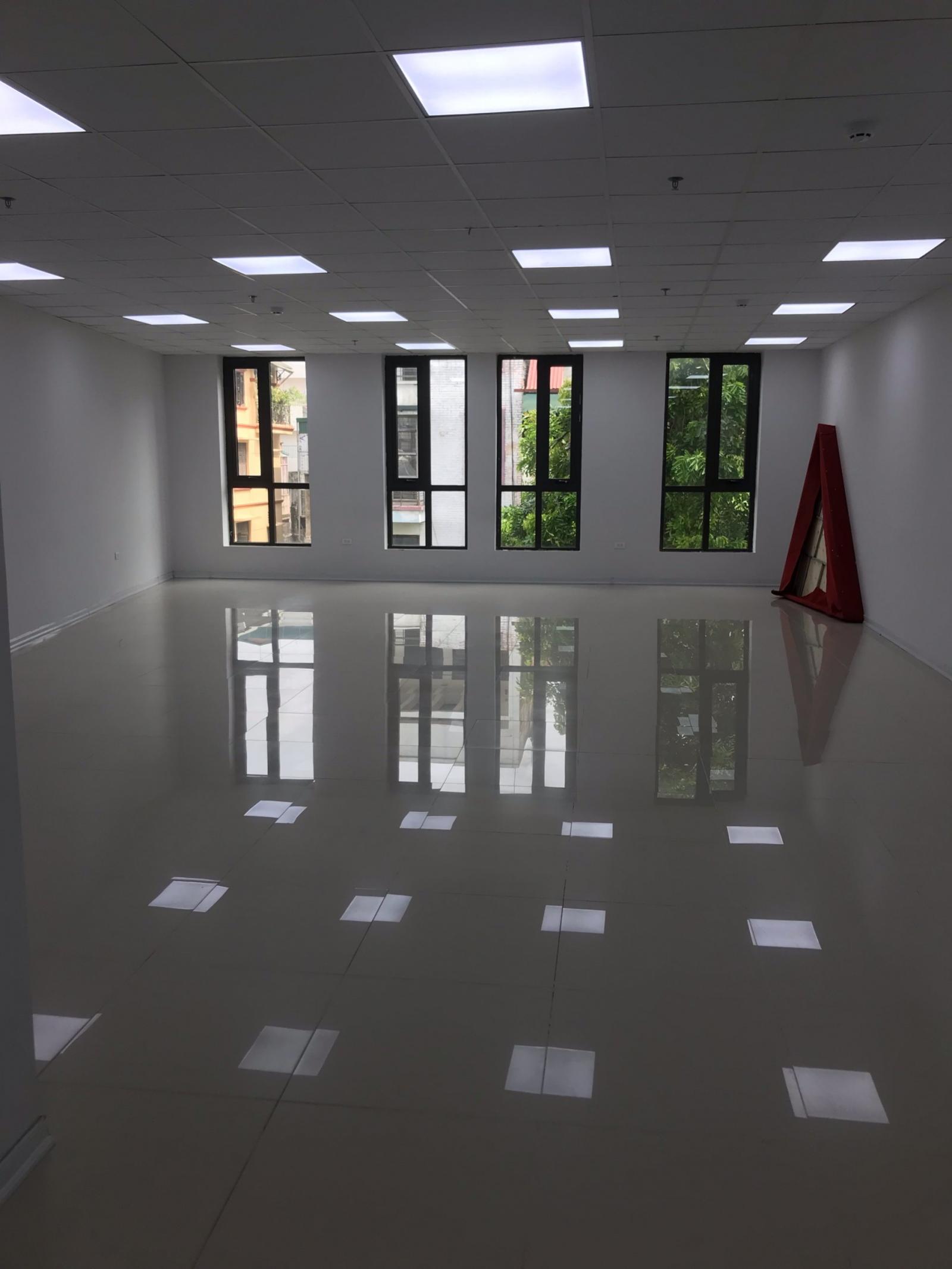 Cho thuê văn phòng 40m2, 60m2, 80m2, 100m2...200m2  mặt phố Nguyễn Văn Huyên, Cầu Giấy, HN. Lh: 0866 613 628.
 10501085