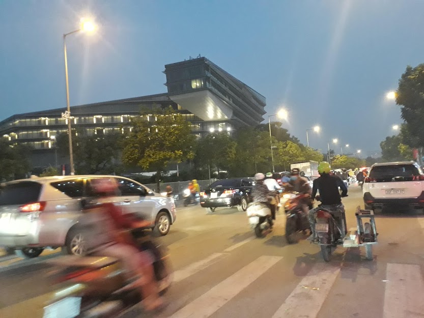 Ban gấp nhà mặt Phỗ Miễu Đầm, Mễ Trì,63m, 3 tầng, kinh doanh, vỉa hè to đùng, giá 16 tỷ 10569989