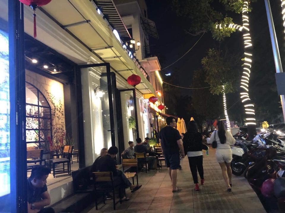 Cho thuê nhà làm nhà hàng mặt phố Quang Trung: 400m2, mặt tiền 33m. 10600601