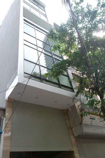 Chính chủ cần bán hoặc cho thuê nhà 6 tầng mặt phố Phạm Hồng Thái, Ba Đình, Hà Nội. 10608295