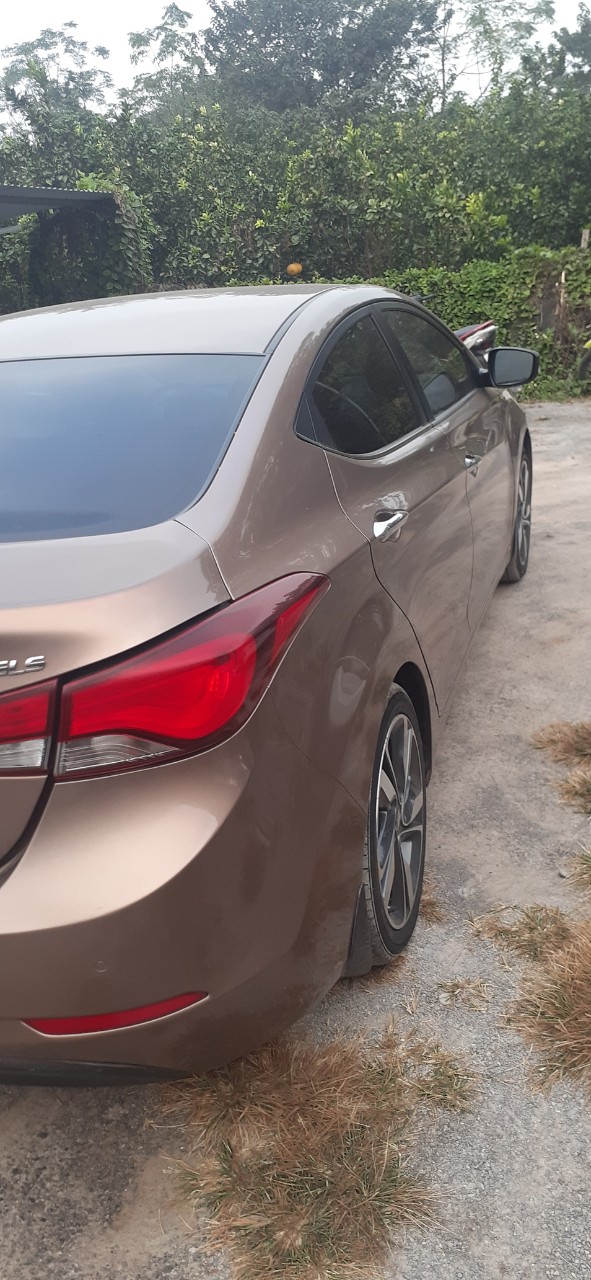 BÁN XE HYUNDAI ELANTRA NHẬP KHẨU MÀU VÀNG CÁT CHÍNH CHỦ 10621957
