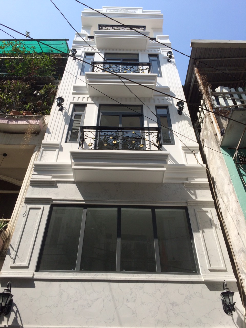 Cho thuê nhà mới xây 1 trệt, 3 lầu, ST Huỳnh Văn Bánh, P11, Q.Phú Nhuận 38 triệu/tháng 10635912