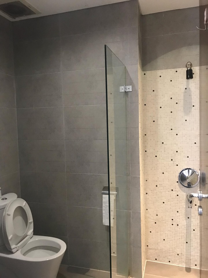 Cần bán gấp căn hộ The Everrich Quận 11, Dt :  151m2, 3PN, 3WC, Tặng Đầy Đủ Nội thất, Giá : 5.9 tỉ/căn 10641405