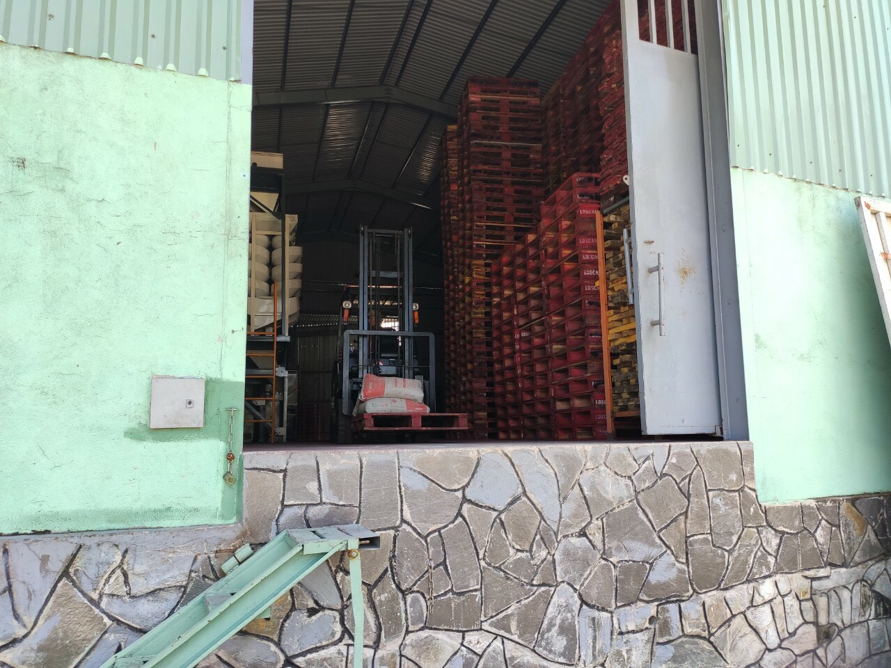 CHÍNH CHỦ CẦN BÁN GẤP NHÀ XƯỞNG , LÁI THIÊU ,BÌNH DƯƠNG 10667093