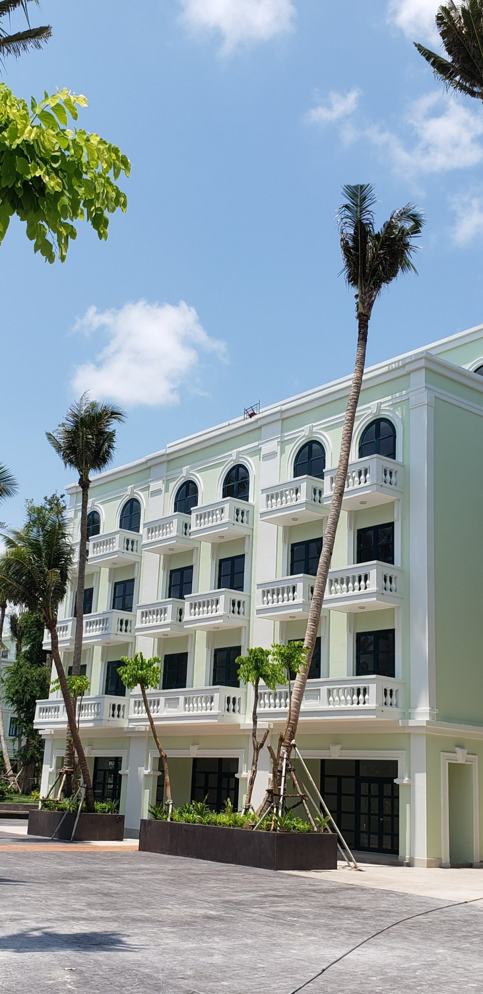 Sở hữu khách sạn Phú Quốc 3 sao - 2 mặt tiền kinh doanh, sát biển giá chỉ 8,2 tỷ 10730990