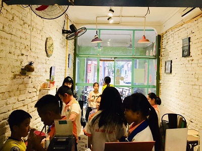 Sang nhượng cửa hàng kinh doanh trà sữa đồ ăn vặt tại số 186 Hồng Mai, Hai Bà Trưng, Hà Nội. 10741895