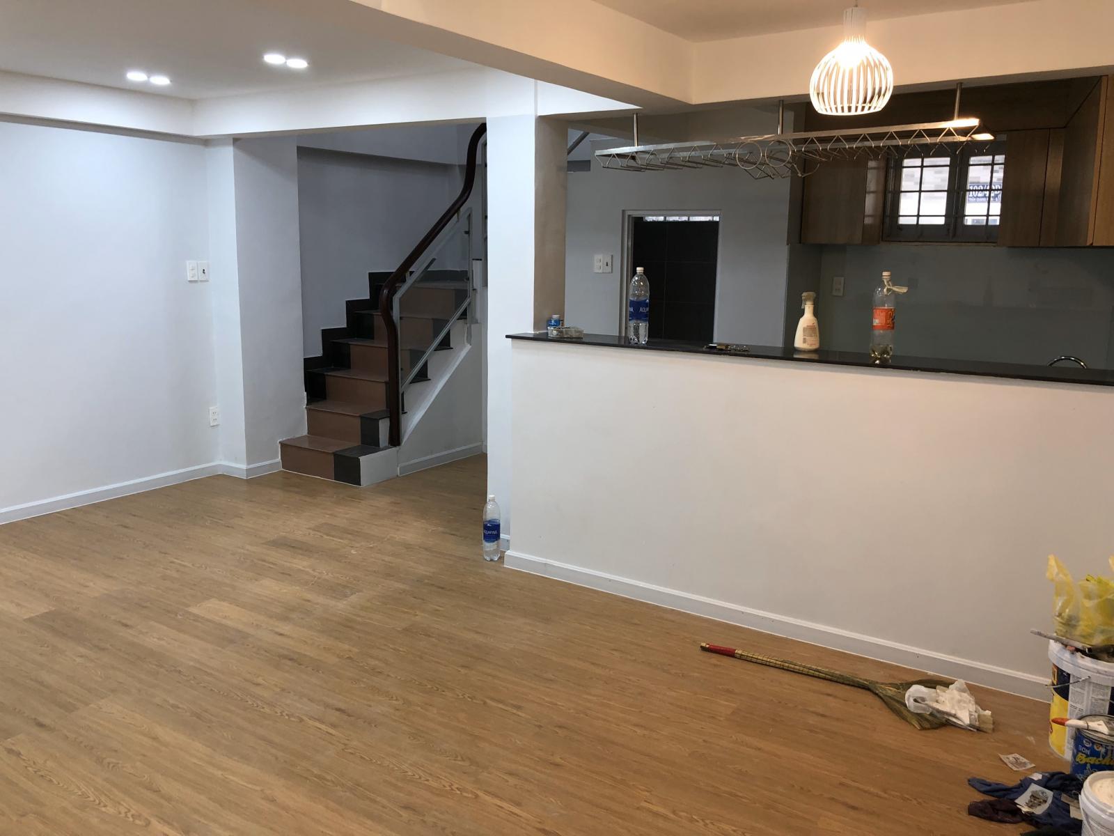 CẦN BÁN GẤP NHÀ  NGAY  TRUNG TÂM Q1 , TRẦN QUANG KHẢI , P TÂN ĐỊNH, TPHCM 10744385