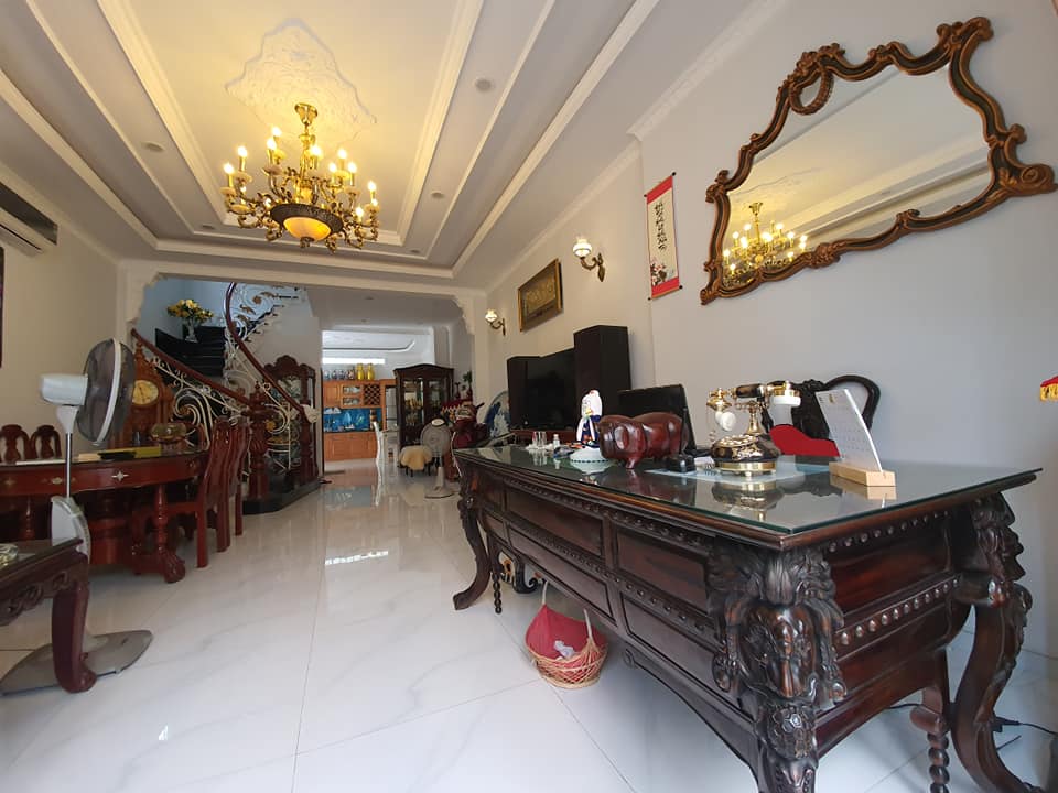 Bán nhà MT thụt Nguyễn Phi Khanh, Quận 1 62m2 3 lầu KD căn hộ dịch vụ giá 8.4 tỷ. 10757875