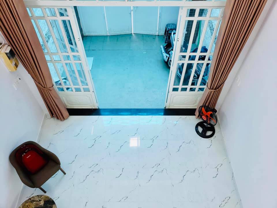 Ngay công viên Làng Hoa, hẻm xe hơi mở cửa, 3 tầng, 50m2, chỉ 4.9 tỷ. 10769501