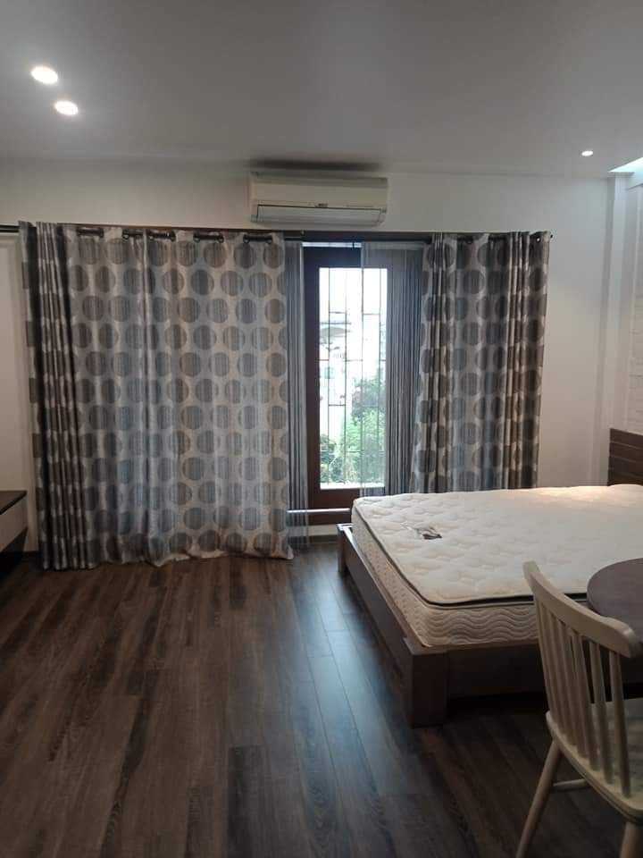 Bán nhà 5 tầng đẹp phố Phùng Chí Kiên, 2 xe 7 chỗ vào nhà 10796235