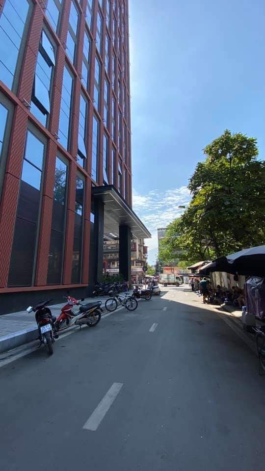 Bán nhà 5 tầng đẹp phố Tôn Thất Tùng, giá 4.35 tỷ 10823247