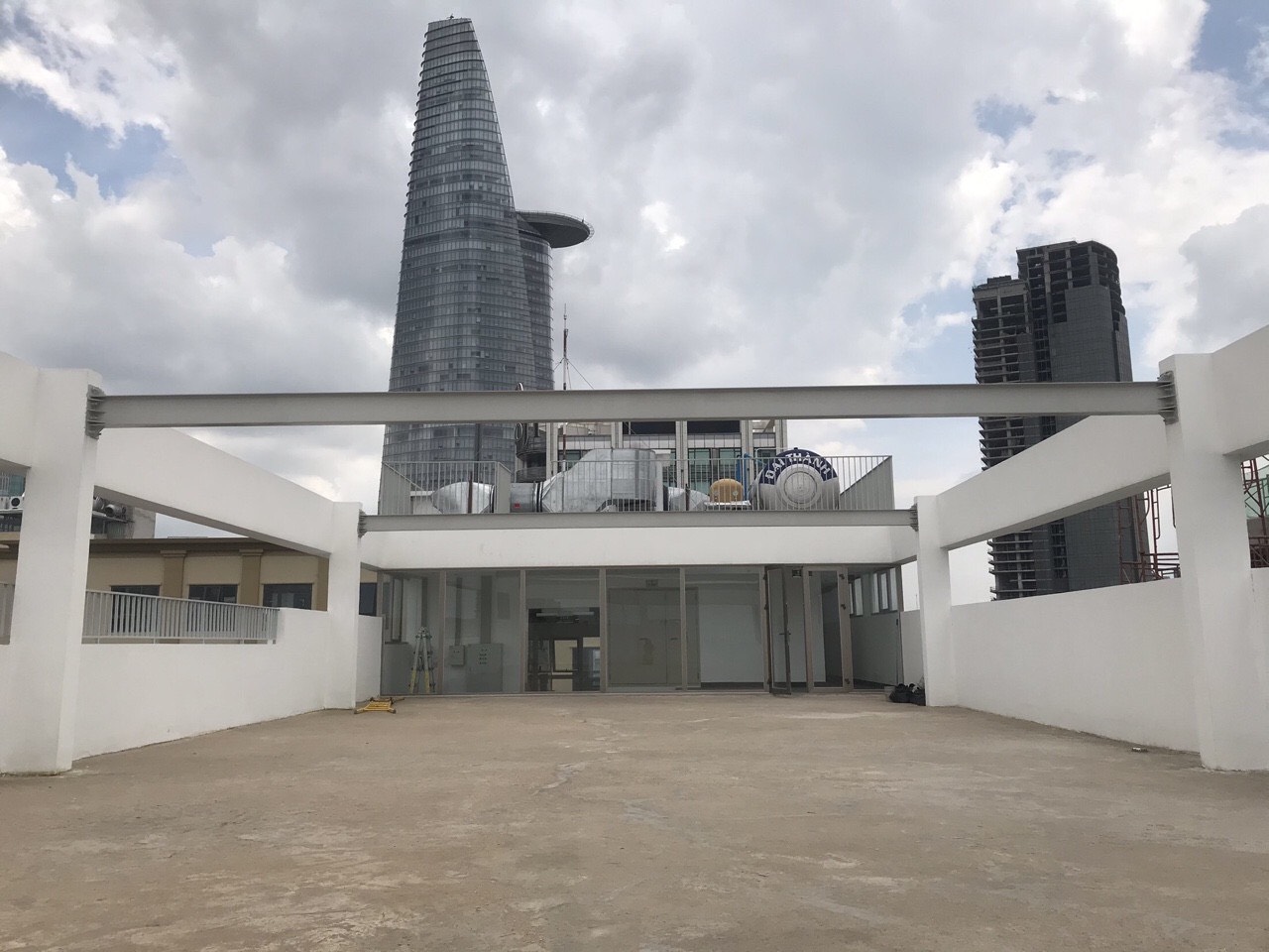 CẦN BÁN NHÀ ĐẤT KHU VỰC QUẬN 1 10833229