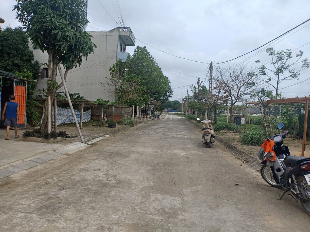 CẦN BÁN GẤP ĐẤT ĐƯỜNG ĐẠI LỘ NAM SÔNG MÃ, PHƯỜNG ĐÔNG HẢI, THÀNH PHỐ THANH HÓA, THANH HÓA 10845017