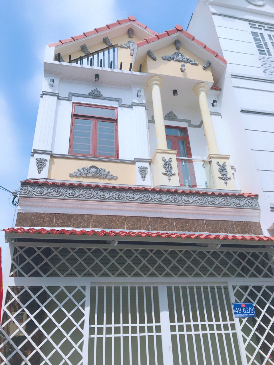 Bán Nhà Phố mới đẹp 4  phòng ngủ Mặt tiền hẻm xe hơi 2279  Huỳnh Tấn Phát. 10851224