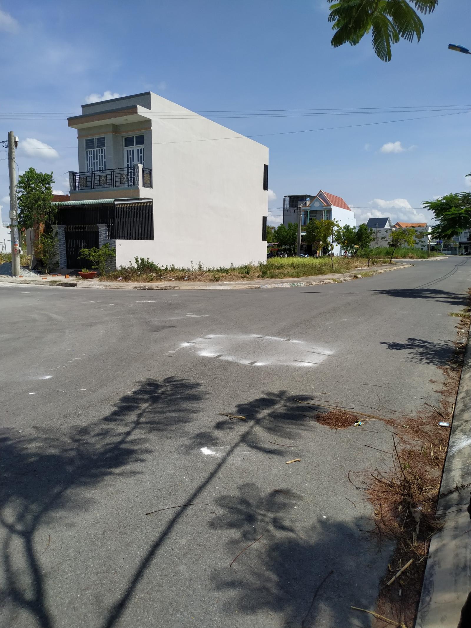 Đất ở khu dân cư Tân Kim, MT Quốc Lộ 50. Nhận sổ hồng ngay. LH: 0909.871.614
 10854088