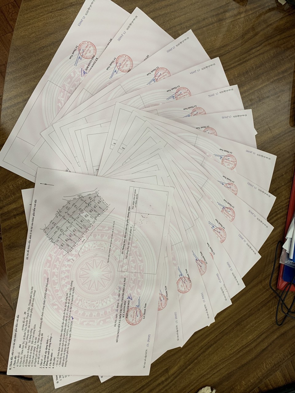 LÔ ĐẤT MẶT ĐƯỜNG BÊN CẠNH CHỢ VÀ TRƯỜNG HỌC, NGAY MẶT ĐƯỜNG 420. MẶT ĐƯỜNG RỘNG Ô TÔ TRÁNH NHAU 10868969