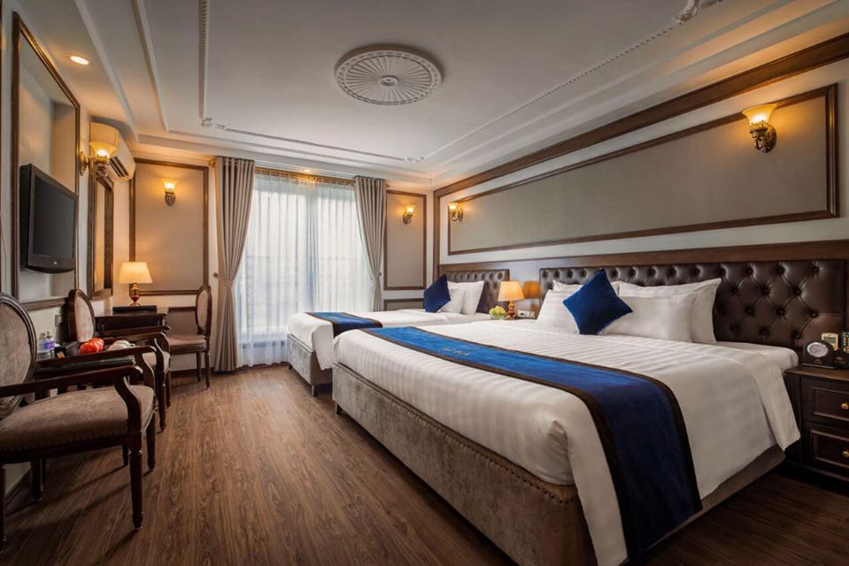 Bán khách sạn view Hồ Hoàn Kiếm duy nhất 240m2*10 tầng mt 8m lh0364890033 giá 280 tỷ 10909527