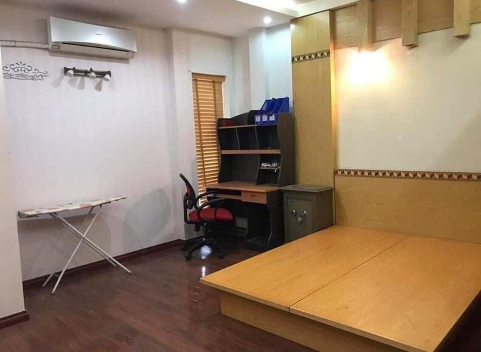 Bán nhà Ngọc Khánh, 5 tầng, 15m ra phố, ở luôn, MT 4.3m, 3.65 tỷ. 10913549