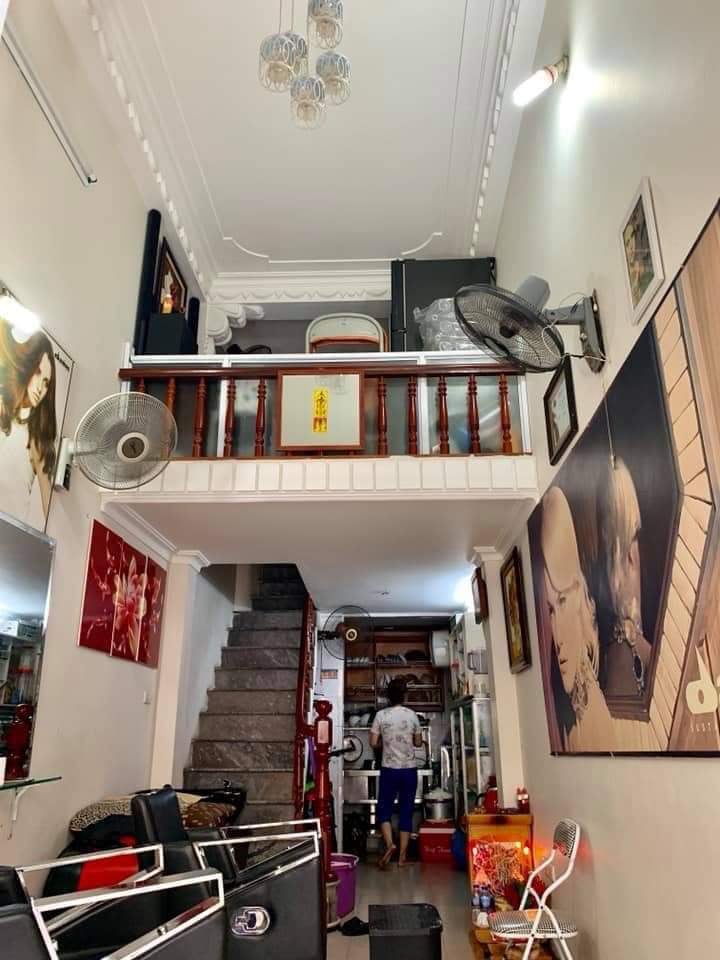 Bán nhà 5 tầng Giáp Nhất, Ô tô, Kinh doanh 10932958