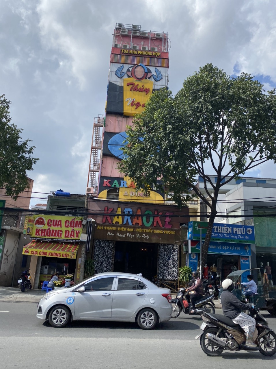 BÁN NHÀ HÀNG KARAOKE MẶT ĐƯỜNG QUANG TRUNG – P8 – GÒ VẤP – TP HỒ CHÍ MINH 10937319