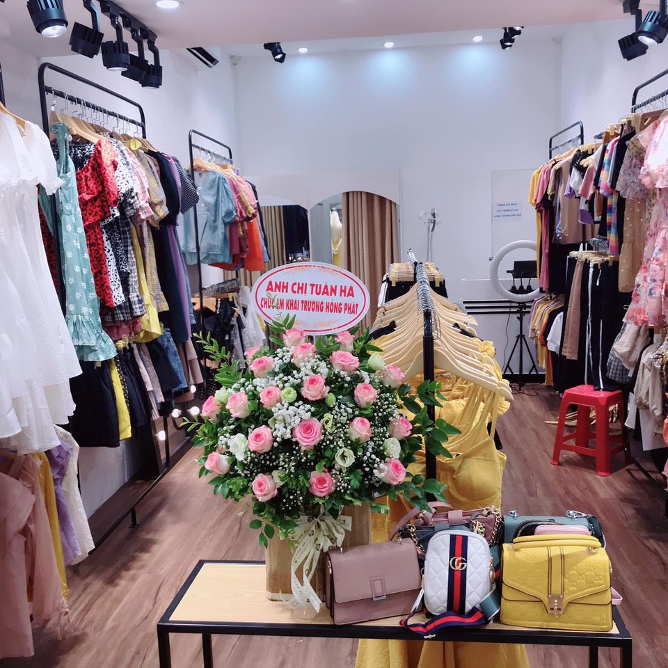 Sang nhượng shop thời trang nữ tại 164 Đông Các 10967485