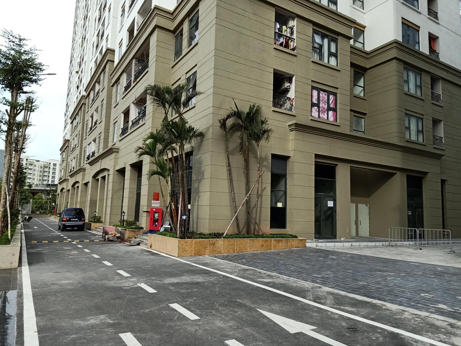 BÁN HOẶC CHO THUÊ KIOT THƯƠNG MẠI TẠI KHỐI ĐẾ TẦNG 1, TÒA CT2B CHUNG CƯ HÀ NỘI HOMELAND LONG BIÊN, 10975434