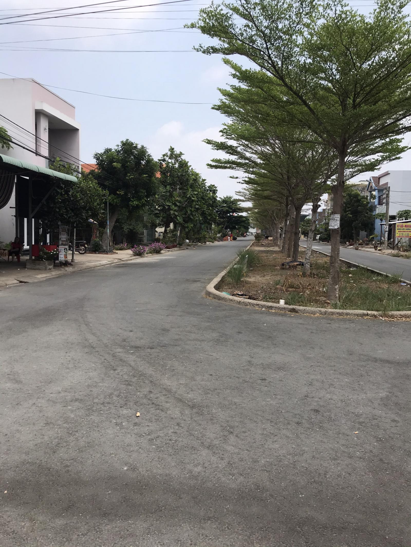 Đất nền cầu Ông Thìn - KDC Tân Kim còn 2 lô diện tích 90m2 (650tr), 106m2 (780tr), SHR sang tên
 11000155