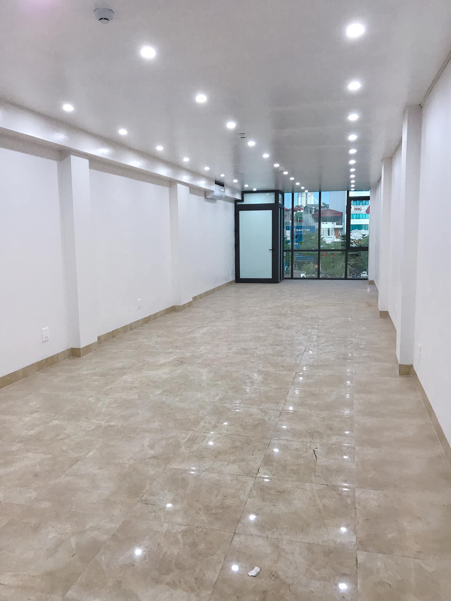 Mặt phố Nguyễn Ngọc Nại Thanh Xuân nhà đẹp kinh doanh siêu thị 88m2 5T 18.8 tỷ. 11018506