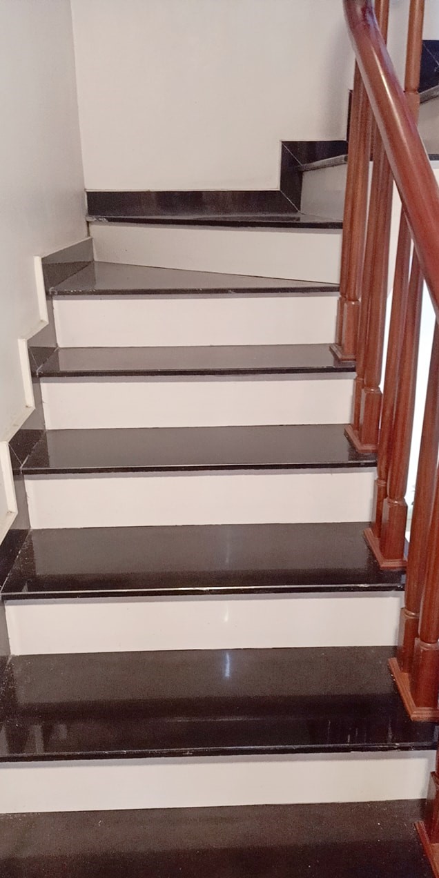 BÁN NHÀ MẶT PHỐ TRẦN QUỐC VƯỢNG, CẦU GIẤY, 60m2*5T, GIÁ 15.8 TỶ, LH: 0329834544 11021043