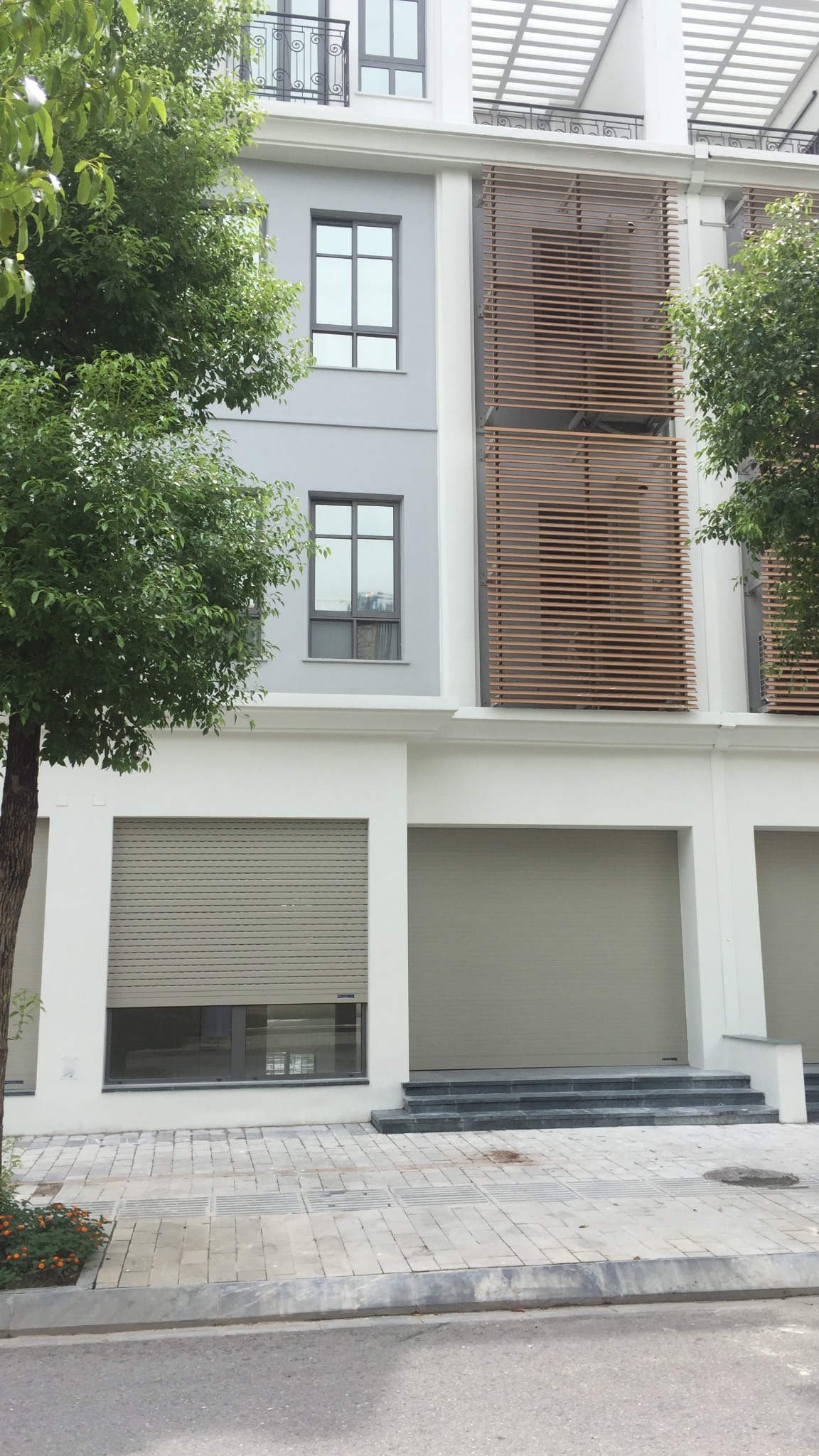 Chính chủ cho thuê Shophouse The Manor nguyễn Xiển 99 m nhà 4 tầng đủ nội thất  11024369