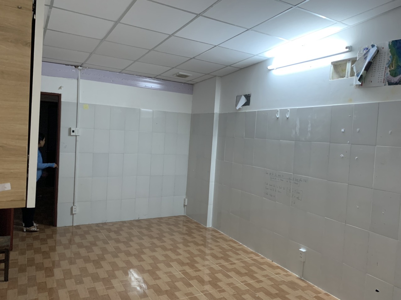 CHÍNH CHỦ CHO THUÊ NHÀ DT 72M2, 4PN, SỐ 110 PHÓ ĐỨC CHÍNH, P1, Q.BÌNH THẠNH. LHCC: 0933857637
 11046697