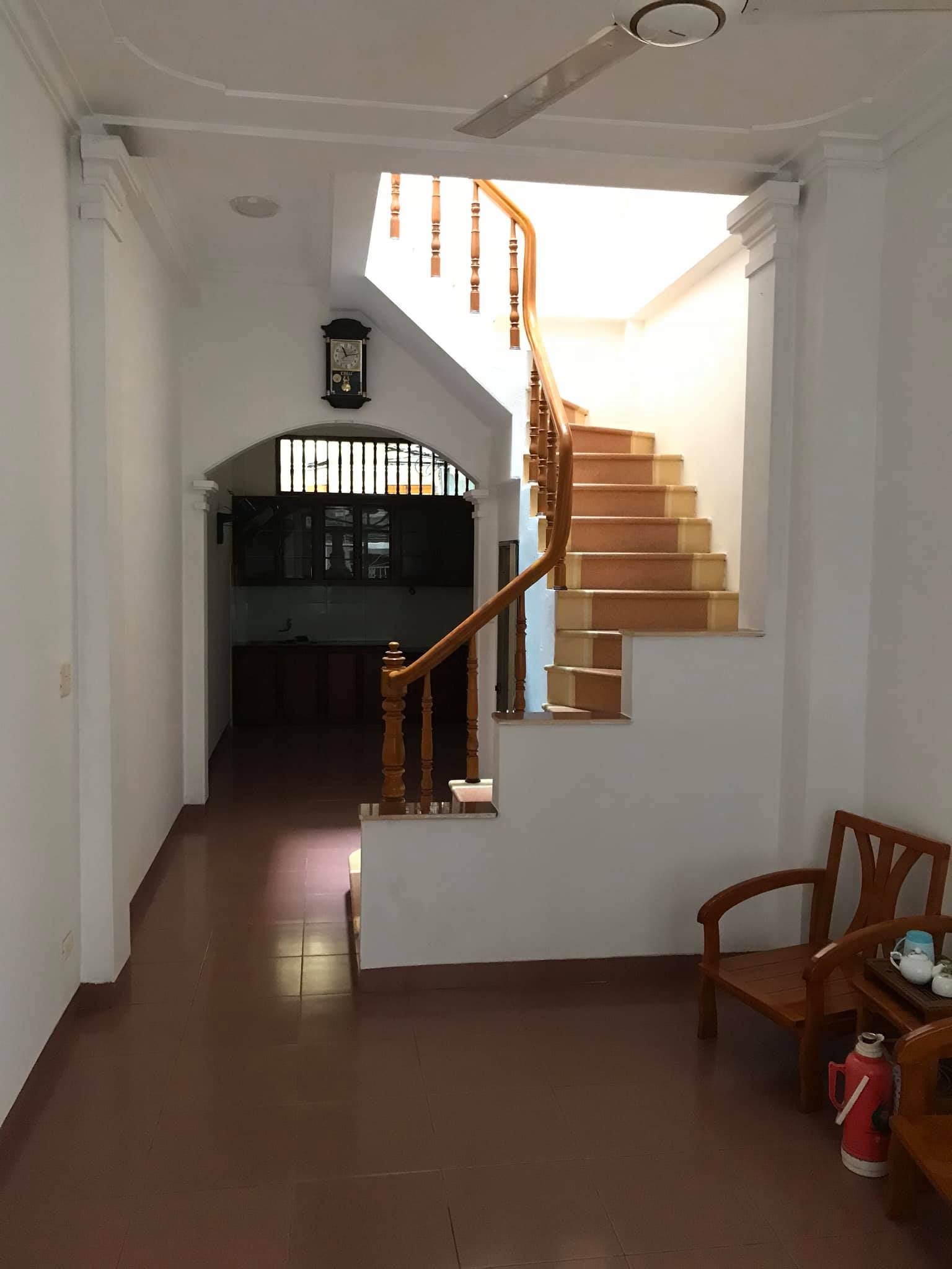 Cho Thuê Nhà Nguyên Căn Ngõ 127 Văn Cao, Liễu Giai, Ba Đình, HN 11047354